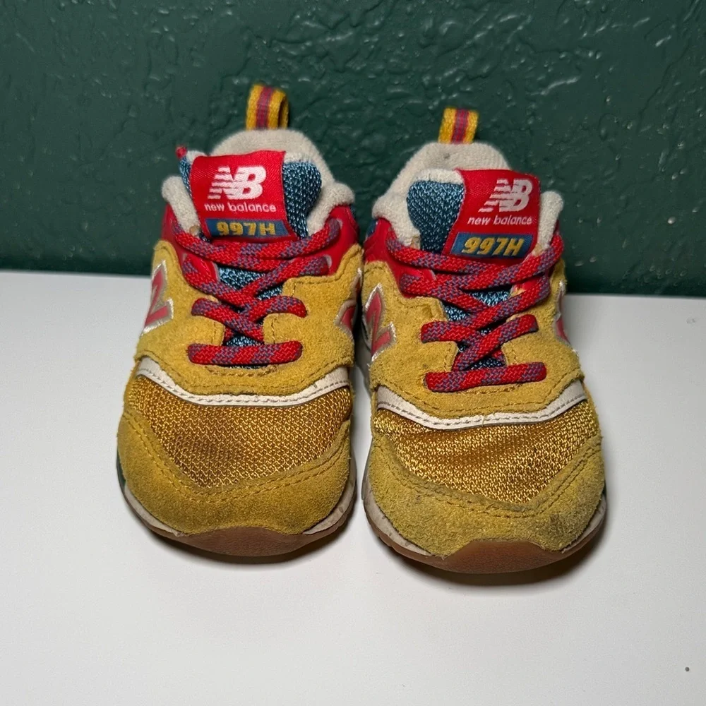 New Balance 997H Little Kids Sneakers Size 5 Varsity Gold Multi